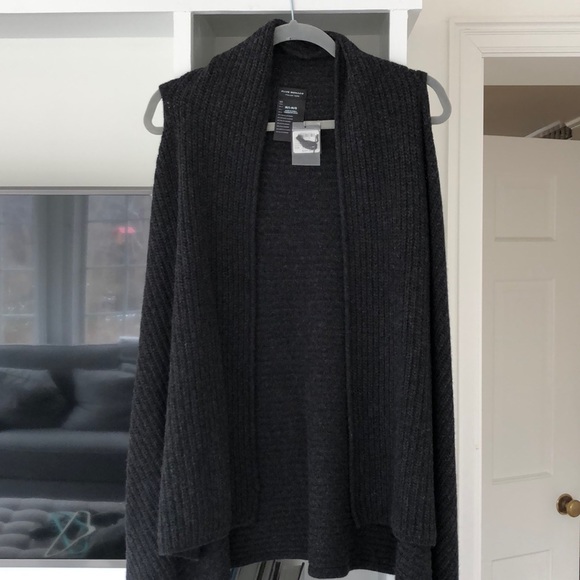 Club Monaco Sweaters - Club Monaco sweater vest